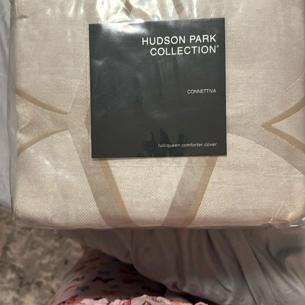 Hudson Park Collection Cream Comforter Cover made for Bloomingdale’s